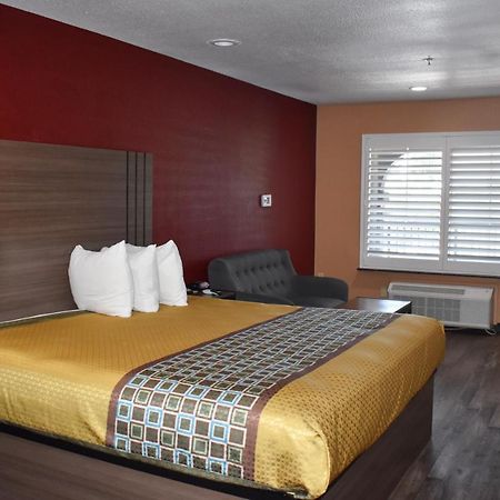 Baymont By Wyndham Manteca Hotel Kültér fotó