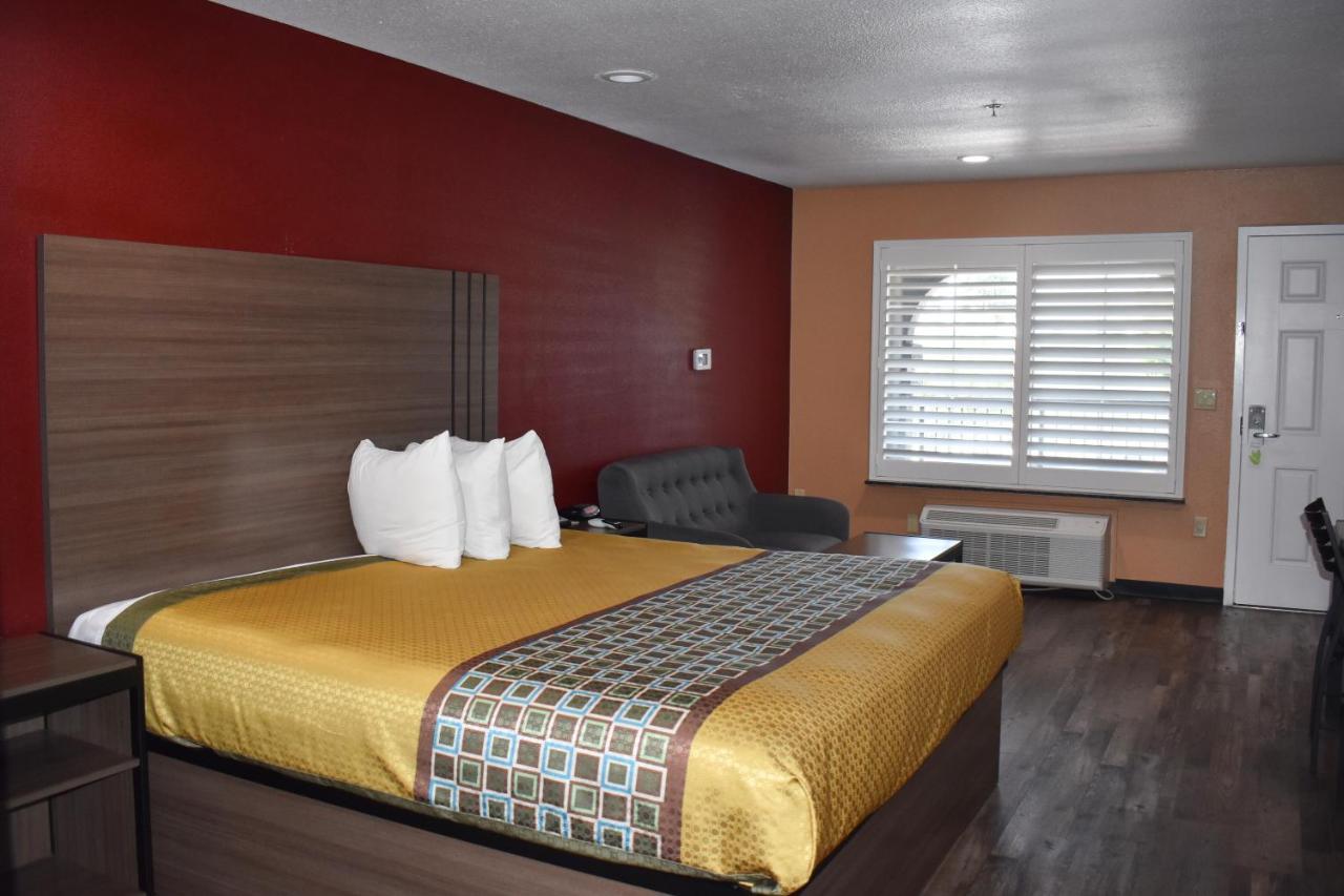 Baymont By Wyndham Manteca Hotel Kültér fotó